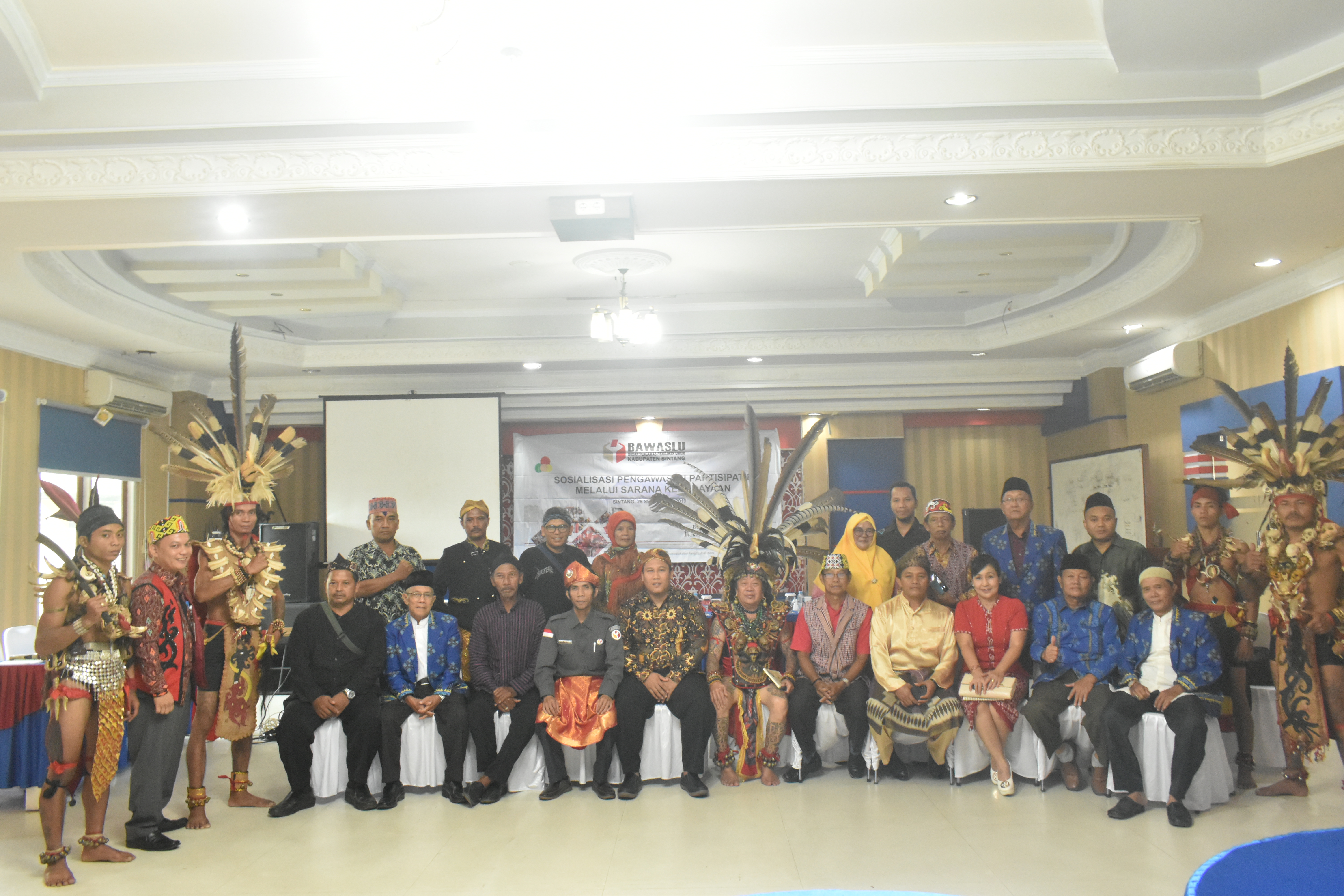 SOSIALISASI PENGAWASAN PERTISIPATIF MELALUI SARANA KEBUDAYAAN