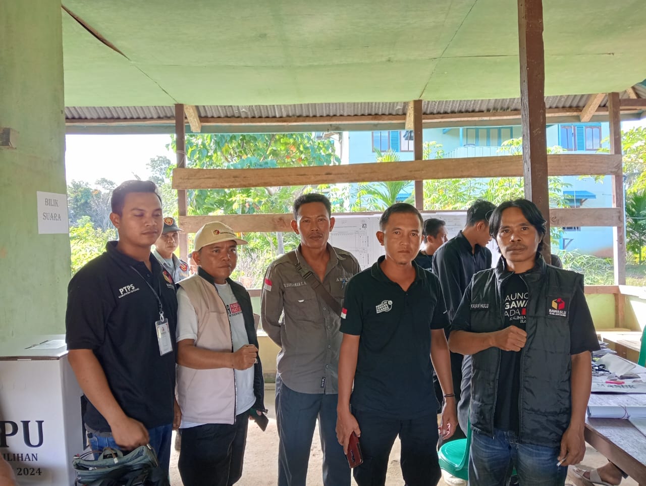 Aloysius Kusnadi Awasi Proses Pemungutan dan Penghitungan Suara di Sejumlah TPS Kecamatan Kayan Hulu