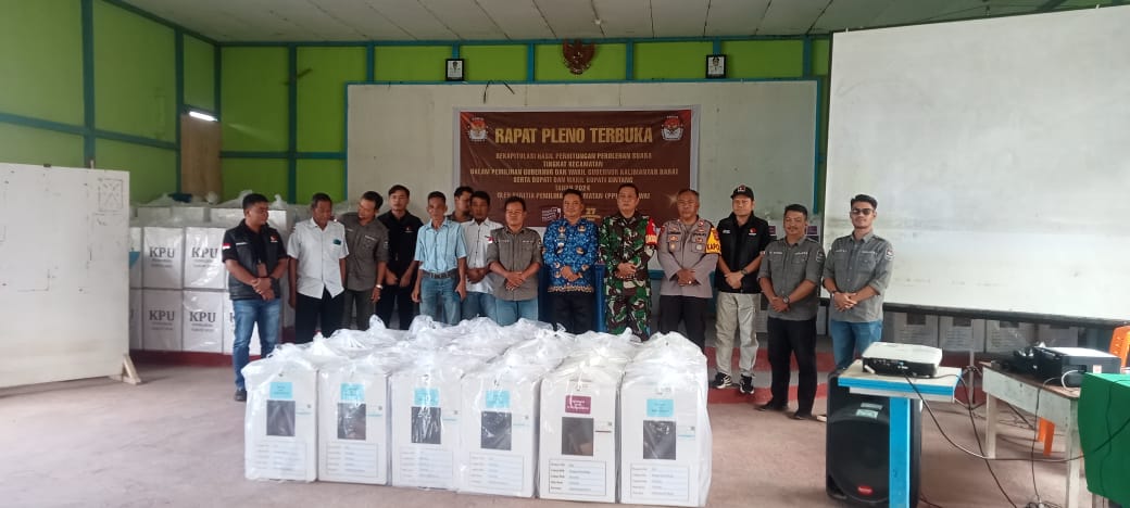 Stefanus Kardi Lakukan Monitoring Pleno Rekapitulasi Suara di Kecamatan Serawai