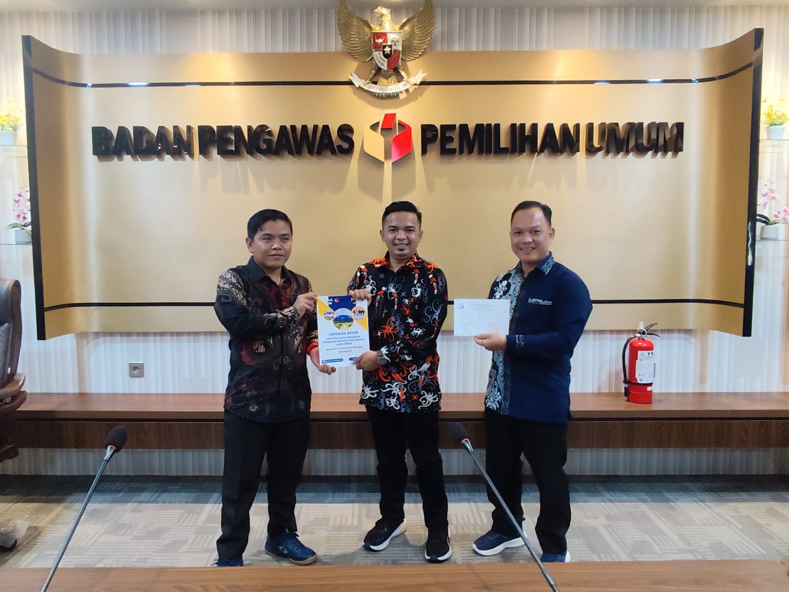 Bentuk Pertanggungjawaban, Bawaslu Sintang Serahkan Laporan Akhir Pencegahan, Pengawasan, Pengawasan Partisipatif dan Hubungan Antar Lembaga Dalam Pemilihan Serentak Tahun 2024