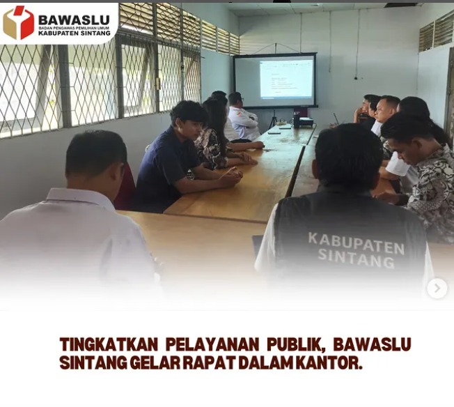 Tingkatkan Pelayanan Publik, Bawaslu Sintang Gelar Rapat Internal