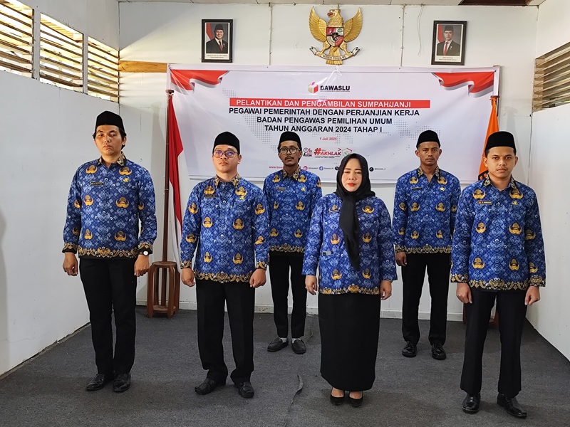 Resmi Dilantik PPPK, Bawaslu Sintang Mantapkan Komitmen Integritas dan Disiplin