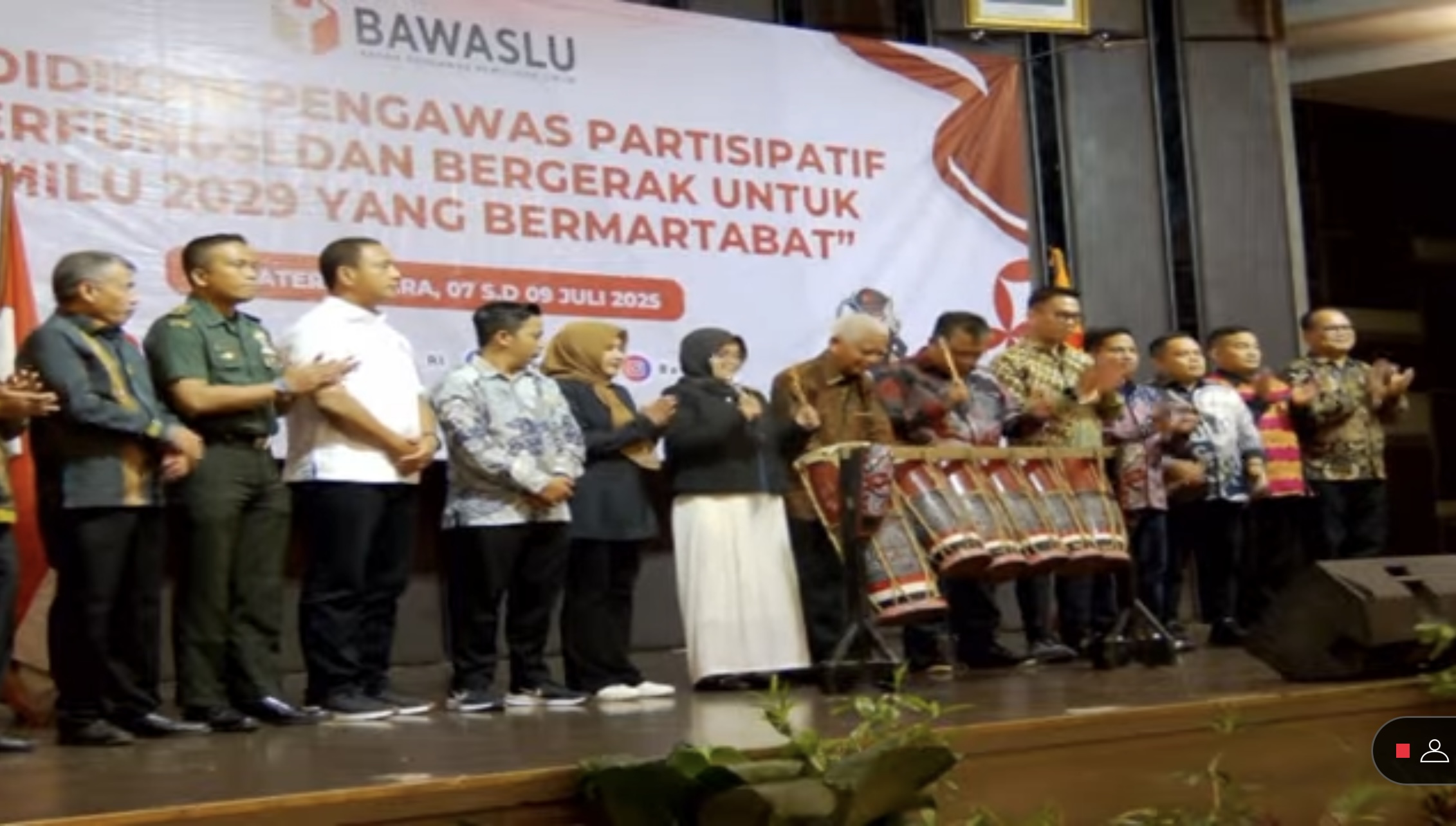 Prosesi pembukaan secara resmi Pendidikan Pengawas Partisipatif Bawaslu Republik Indonesia di Kota Medan, Sumatera Utara (7/7/2025).