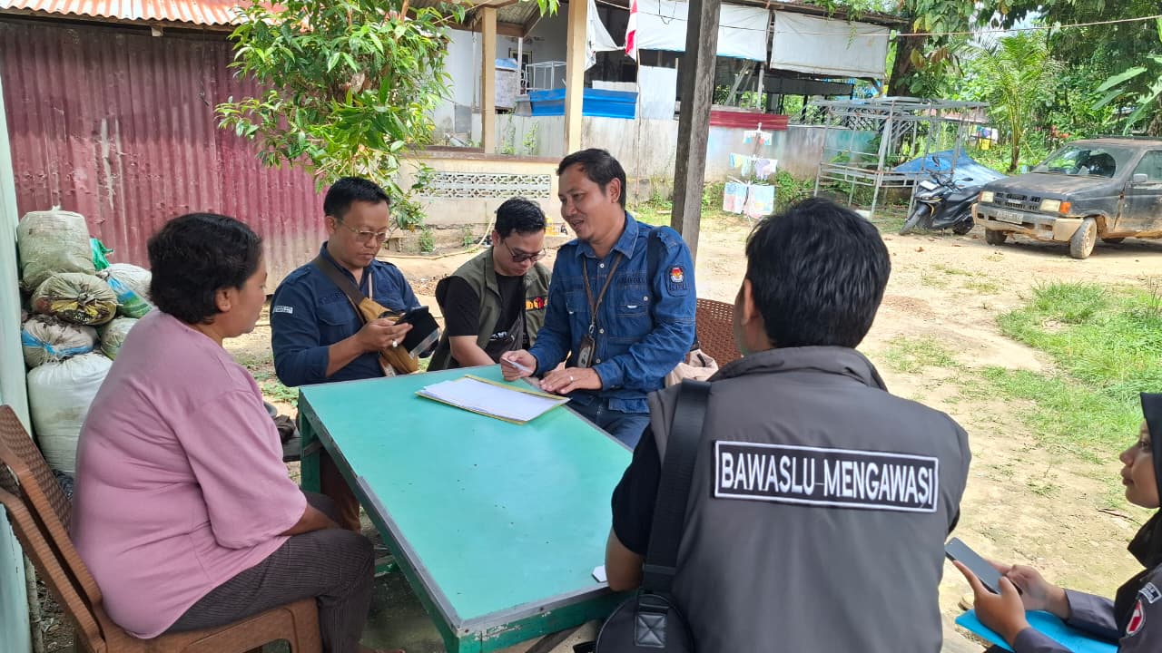 Bawaslu Sintang Awasi Pelaksanaan Coklit Terbatas (COKTAS)