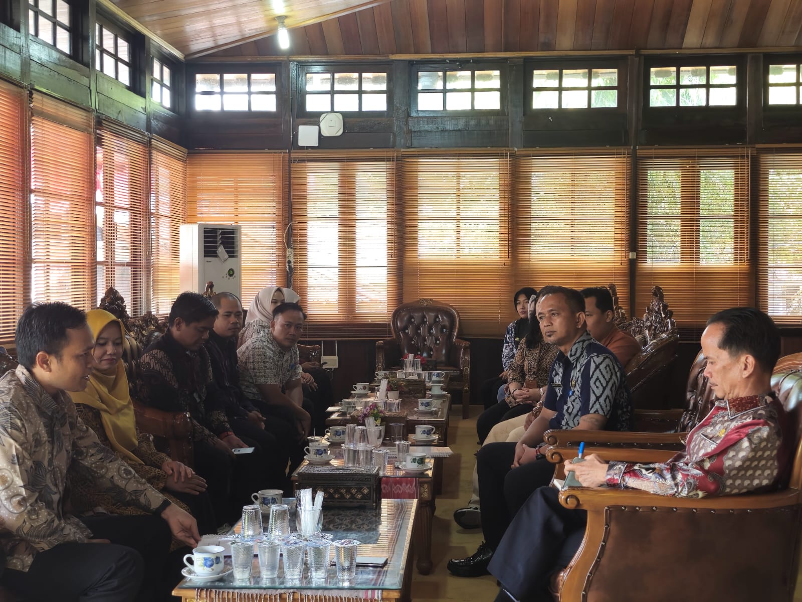 Bawaslu Kabupaten Sintang Laksanakan Audiensi dan Koordinasi dengan Bupati Sintang