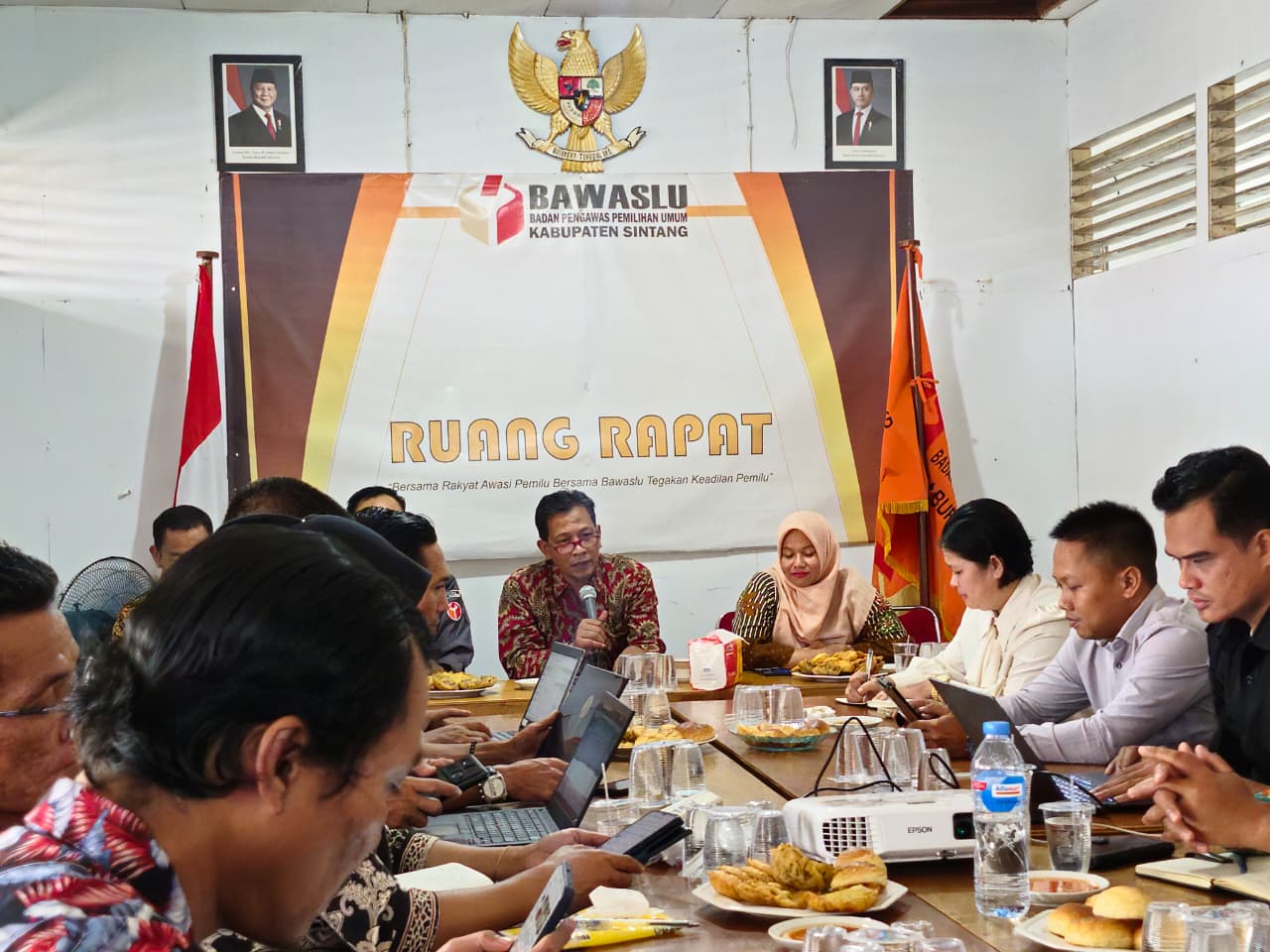 Bawaslu Sintang Jadi Tuan Rumah Penguatan Kelembagaan Bawaslu Se-Kalbar