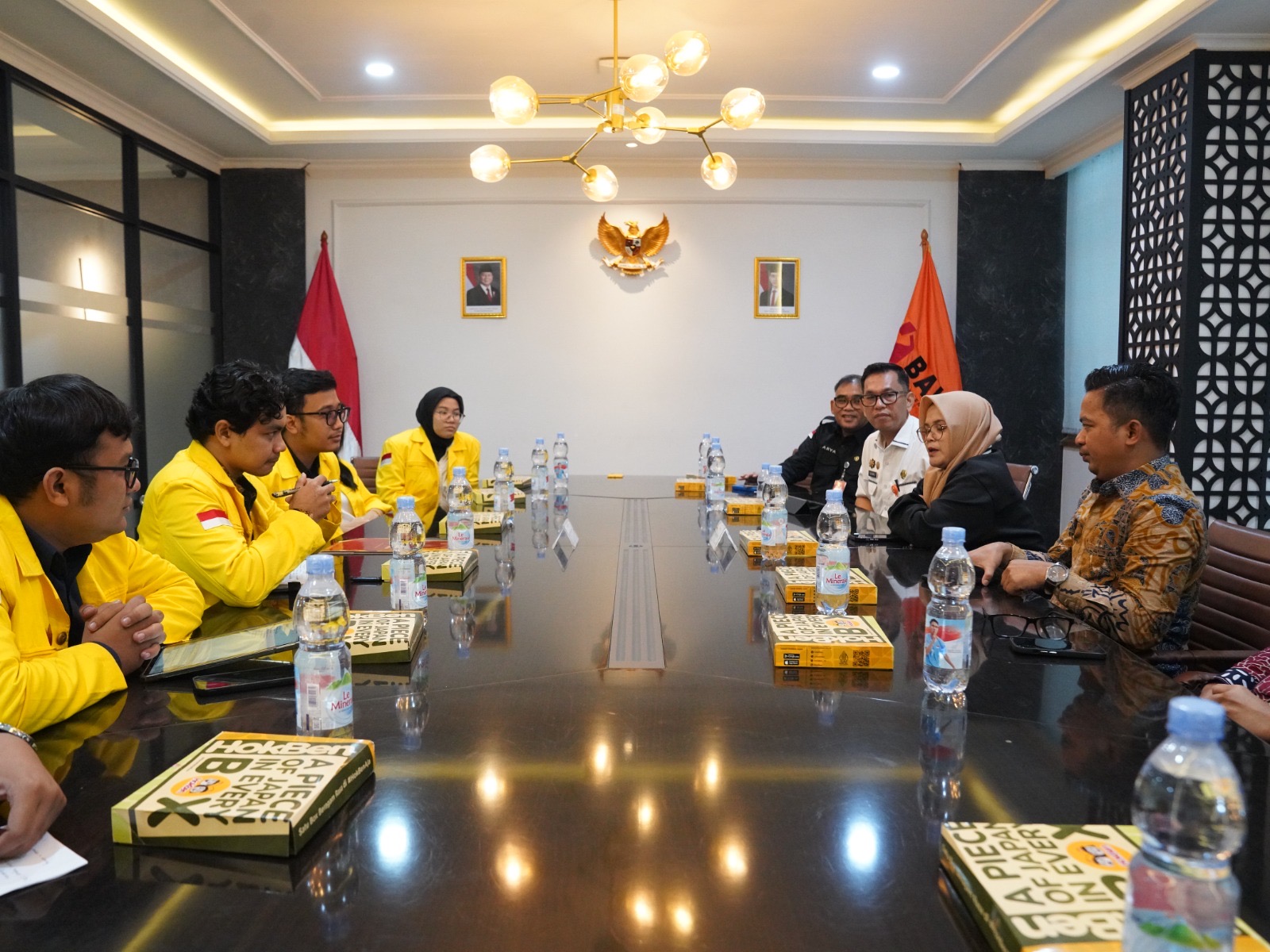 Anggota Bawaslu Lolly Suhenty menerima audiensi dengan Ikatan Mahasiswa Magister Hukum (IMMH) Universitas Indonesia (UI) di Gedung Bawaslu, Rabu (14/1/2026).