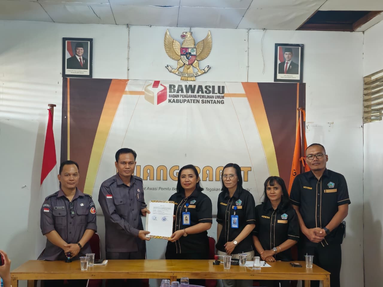 Keluarga Besar Bawaslu Kabupaten Sintang Sampaikan Apresiasi kepada Mahasiswa PPKn STKIP Persada Khatulistiwa