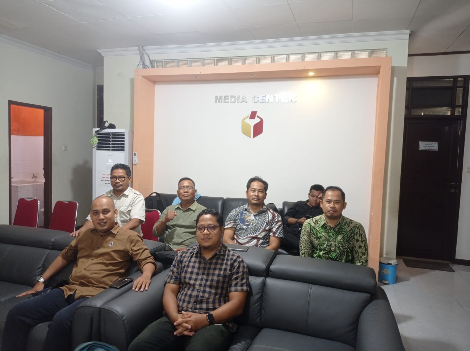 Anggota Bawaslu Kabupaten Sintang Hadiri Rapat Evaluasi Perbawaslu Penanganan Pelanggaran Pemilu