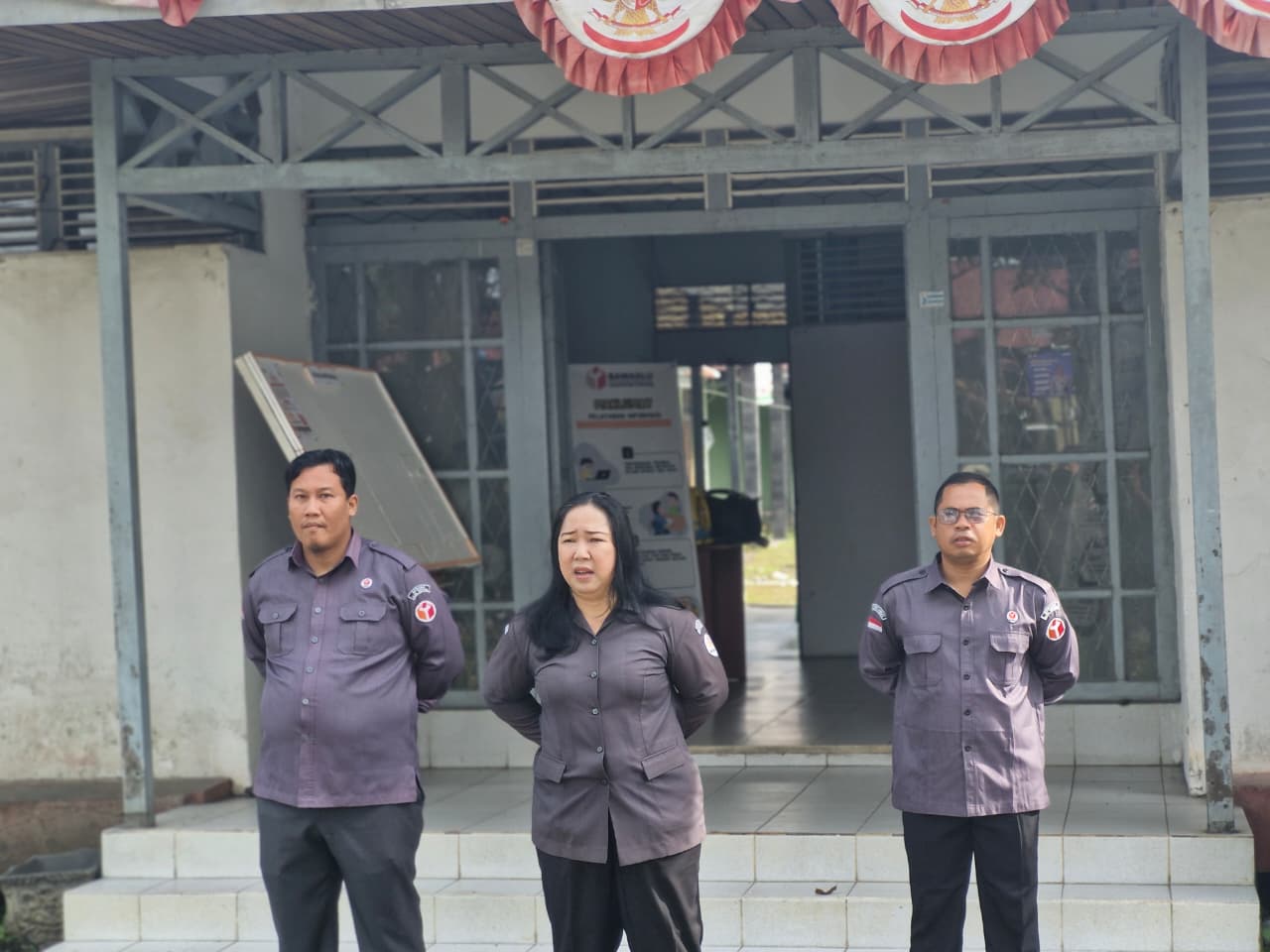 Apel Senin Sekretariat Bawaslu Sintang, Kepala Sekretariat Tekankan Semangat Kerja Pegawa