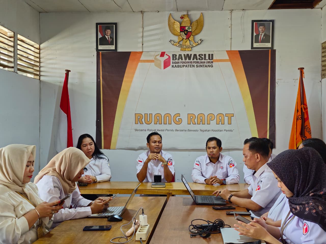 Rabu Sinergi Bahas Bahas Rencana Kerja dan Evaluasi Kinerja. (4/3/2026)