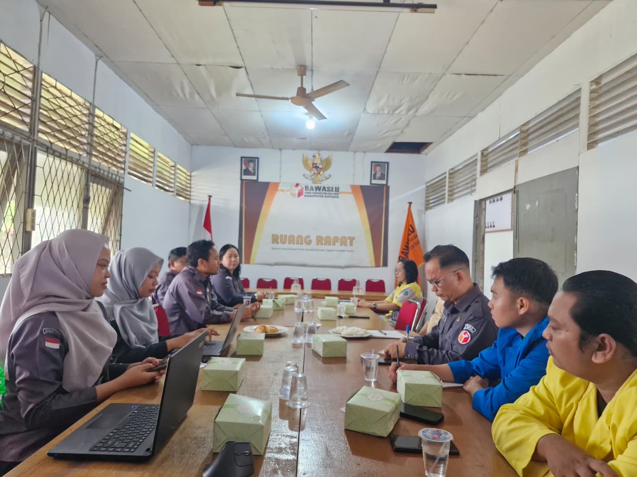 Jelang Pendidikan Pengawas Partisipatif, Bawaslu Sintang Matangkan Persiapan Kegiatan