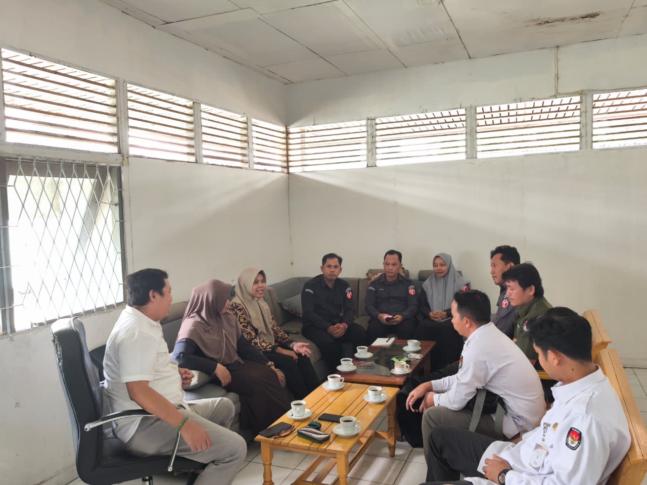 Jelang Pleno PDPB Triwulan III 2026, Bawaslu Sintang Terima Kunjungan Koordinasi KPU