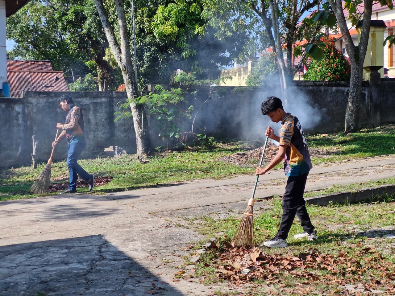 Tingkatkan Kepedulian terhadap Lingkungan, Bawaslu Sintang Laksanakan Jumpa Berlian