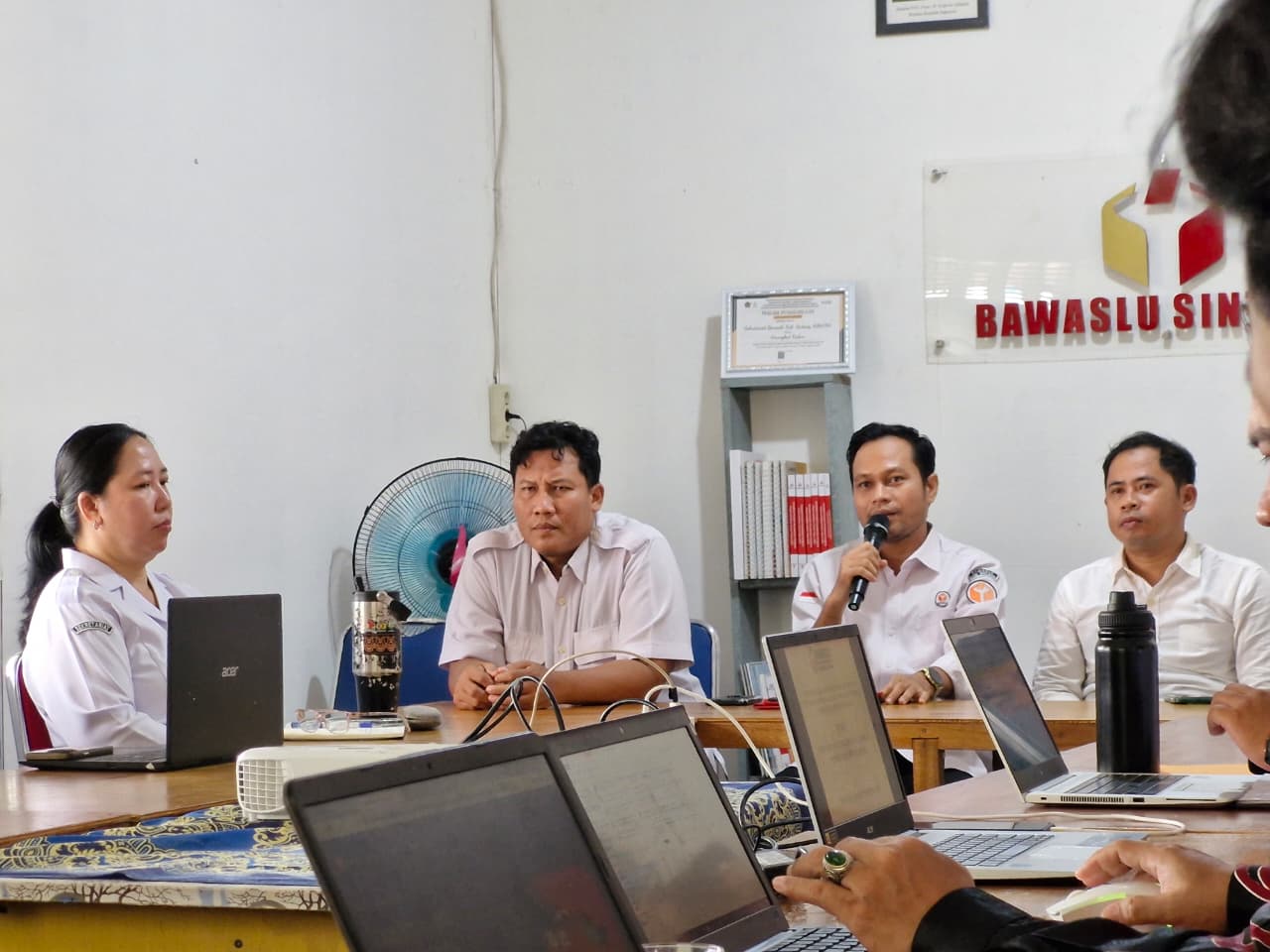 Dari Pre-Test hingga Post-Test, Bawaslu Sintang Perkuat Pemahaman Mekanisme Penerimaan Laporan