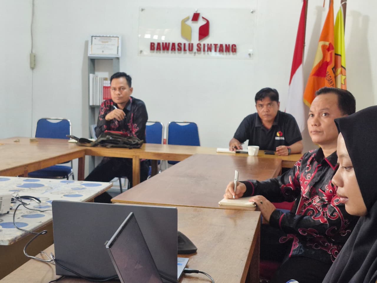 Perkuat Pengawasan PDPB, Bawaslu Sintang Pertajam Analisis Kerawanan Lewat Sosialisasi Uji Petik DPB