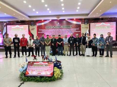 Bawaslu Sintang Awasi Rekapitulasi Suara Tingkat Kabupaten, Pastikan Transparansi dan Akurasi.