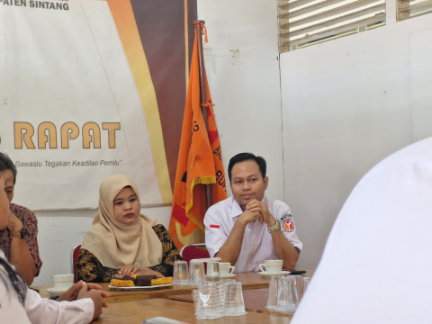 Ketua Bawaslu Sintang