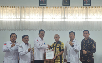 Bawaslu Sintang dan Fakultas Hukum Universitas Kapuas Teken Implementasi Kerja Sama Magang MBKM