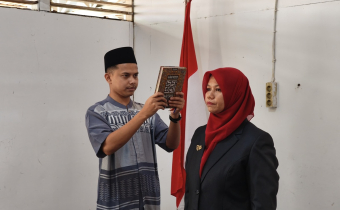 Dian Astina Resmi Dilantik Jadi PAW Anggota Bawaslu Sintang