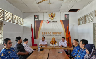 Bawaslu Sintang Gelar Diskusi Rutin: Evaluasi Kegiatan dan Persiapan Agenda Mendatang