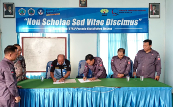 Perkuat Pengawasan Partisipatif, Bawaslu Sintang dan STKIP Persada Khatulistiwa Teken Perjanjian Kerja Sama