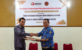 Bawaslu Sintang dan Kwarcab Gerakan Pramuka Resmi Teken Perjanjian Kerja Sama Pembentukan Saka Adhyasta Pemilu