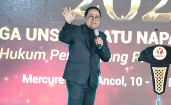 Anggota Bawaslu Puadi saat memberikan sambutan dalam malam penganugrahan Gakkumdu Award 2025 di Jakarta, Kamis (11/12/2025). Foto: Pemberitaan dan Publikasi Bawaslu RI
