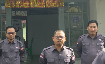 Anggota Bawaslu Sintang Pimpin Apel Rutin, Tekankan Kesehatan dan Disiplin Kerja