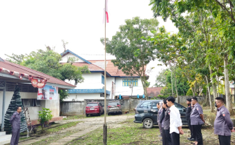 Ketua Bawaslu Kabupaten Sintang Pimpin Apel Rutin Perdana Tahun 2026