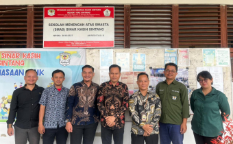  Bawaslu Kabupaten Sintang berkunjung ke SMAS Sinar Kasih Sintang dalam rangka koordinasi persiapan sosialisasi kepemiluan.