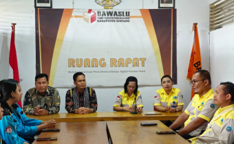Ketua Bawaslu Sintang: “Jangan Sungkan Bertanya, Anggap Bawaslu Sebagai Rumah Belajar Demokrasi”