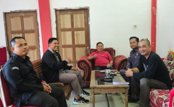Konsolidasi Demokrasi Berjalan Aktif, Bawaslu Sintang Bahas Pemutakhiran Data SIPOL Bersama PDI Perjuangan