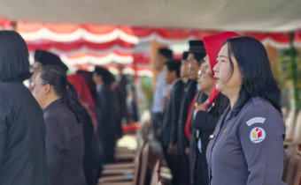 Kepala Sekretariat Bawaslu Sintang Ikuti Upacara Hari Berkabung Daerah Kalimantan Barat