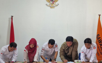 Bawaslu Kabupaten Sintang Tandatangani Dokumen Indikator Kinerja Utama (IKU) Tahun 2026