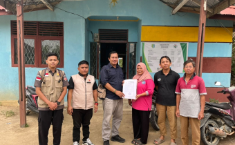 Kawal Data Pemilih, Bawaslu Sintang Awasi COKTAS di Desa Tertung